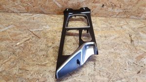 Hyundai i40 Rivestimento in plastica cornice della leva del cambio 846513Z000