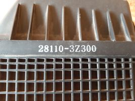 Hyundai i40 Caja del filtro de aire 281103Z300