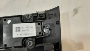 Volvo S60 Console centrale, commande de multimédia l'unité principale 31398845