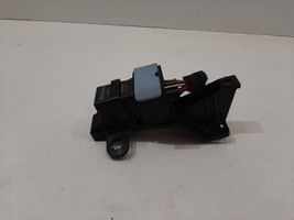 Volvo V50 Glow plug pre-heat relay 9666671780