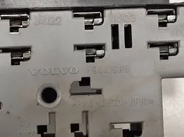 Volvo S60 Skrzynka bezpieczników / Komplet 9441585