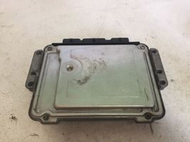 Opel Vivaro Sterownik / Moduł ECU 0281011530