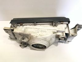 Mazda 323 Lampa przednia 11061194