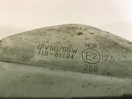 Mazda 323 Lampa przednia 11061194