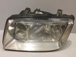 Volkswagen Bora Lampa przednia 96359700