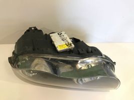 BMW 7 E65 E66 Lampa przednia 15620900