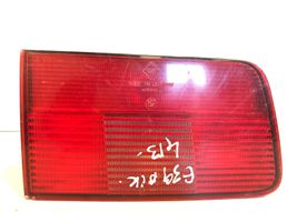 BMW 5 E39 Lampy tylnej klapy bagażnika 8361673