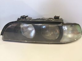 BMW 5 E39 Lampa przednia 15213900