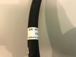 Volkswagen Tiguan Wąż / Przewód spryskiwacza lampy przedniej 5N0955970B