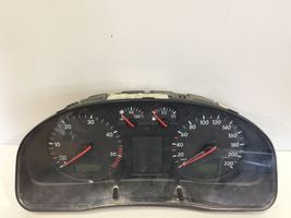 Volkswagen PASSAT B5 Speedometer (instrument cluster) 3B1919880C