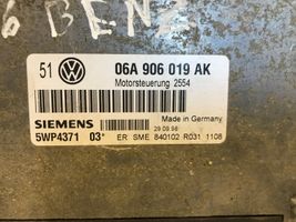 Volkswagen Bora Unidad de control/módulo del motor 06A906019AK