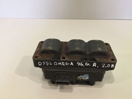 Opel Omega B1 Cewka zapłonowa wysokiego napięcia 0221503002