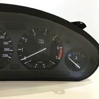 BMW 3 E36 Compteur de vitesse tableau de bord 62118375042