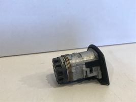 Audi A4 S4 B7 8E 8H Serratura portiera anteriore (vicino alla maniglia) 8E2837064