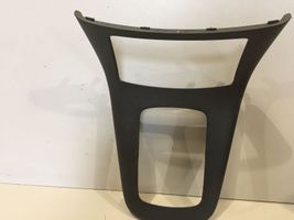 Toyota Avensis T250 Rivestimento in plastica cornice della leva del cambio 8493