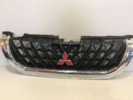 Mitsubishi Pajero Sport I Grille de calandre avant MR478595