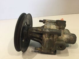 Audi 80 90 B3 Ohjaustehostimen pumppu 7681955128