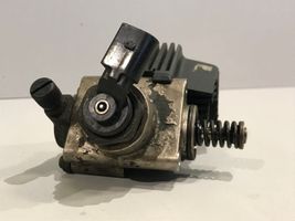 Volkswagen PASSAT B6 Polttoaineen ruiskutuksen suurpainepumppu 06F127025D