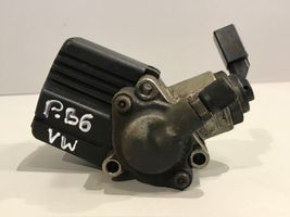 Volkswagen PASSAT B6 Polttoaineen ruiskutuksen suurpainepumppu 06F127025D