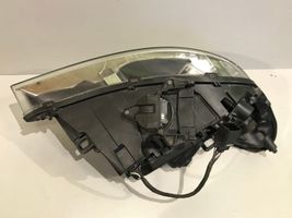 Volvo V60 Lampa przednia 31299990