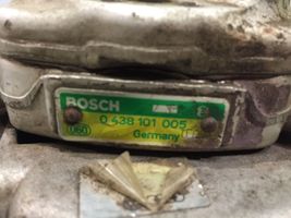 Audi 80 90 B3 Rozdzielacz paliwa 026133353