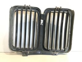 BMW 5 E28 Grille de calandre avant 51131873253