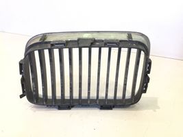 BMW 3 E36 Grille de calandre avant 51138122238