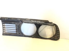 BMW 3 E30 Listwa pod lampę przednią 18760920