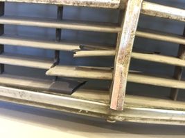 Mercedes-Benz E W123 Front grill 