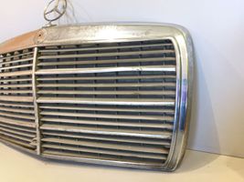 Mercedes-Benz E W123 Front grill 