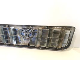 Toyota Land Cruiser (J120) Grotelės viršutinės 311160490