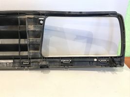 Volkswagen Jetta II Front bumper upper radiator grill 165853653E