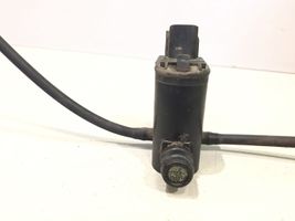 Hyundai Santa Fe Windscreen/windshield washer pump 985103E000