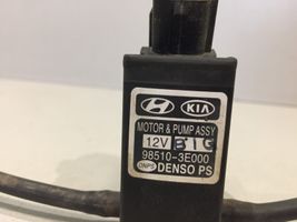 Hyundai Santa Fe Pompe de lave-glace de pare-brise 985103E000