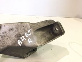 Audi A4 S4 B5 8D Engine mounting bracket 8D0199307H