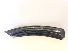 Volkswagen PASSAT B6 Etupuskurin alempi jäähdytinsäleikkö 3C0853665B