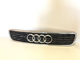 Audi A4 S4 B5 8D Atrapa chłodnicy / Grill 8D0853651J