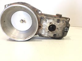 Audi 80 90 B2 Fuel distributor 0438120177