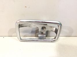 Mercedes-Benz E W123 Copertura per maniglia portiera posteriore 1087660511