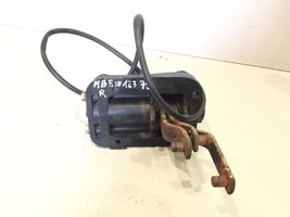 Mercedes-Benz E W123 Selettore di marcia/cambio sulla scatola del cambio 1152673605