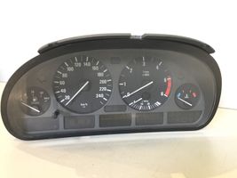 BMW 5 E39 Compteur de vitesse tableau de bord 62118375675