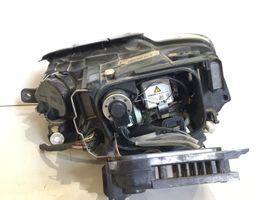 Volkswagen PASSAT B6 Передняя фара 3C0941754G