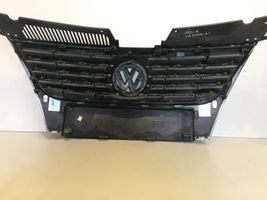 Volkswagen PASSAT B6 Grotelės viršutinės 3C0853651D