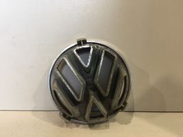 Volkswagen PASSAT B4 Logo, emblème, badge 321853601B