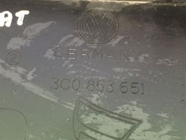 Volkswagen PASSAT B6 Grotelės priekinės 3C0853651