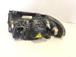 Audi A4 S4 B5 8D Lampa przednia 8D0941030AN