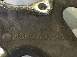 Audi A5 8T 8F Zwrotnica koła przedniego 8K0407257