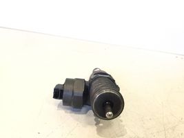 Volkswagen PASSAT B5 Fuel injector 038130073F