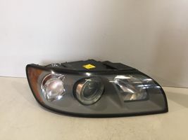 Volvo V50 Lampa przednia 30698649