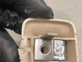 Volkswagen Tiguan Uchwyt osłony przeciwsłonecznej szyberdachu 1K0857561B